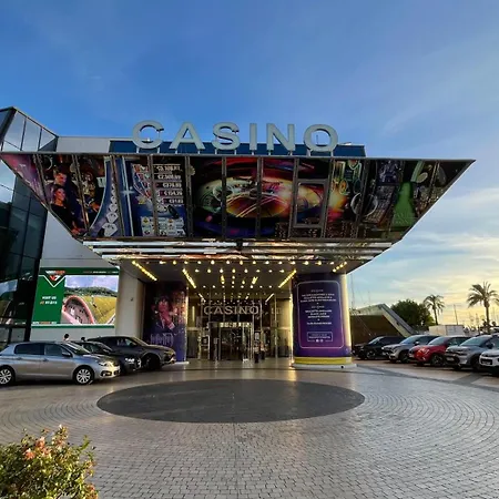 Charming Stanislas With Wi-fi And Air Conditioning * קאן